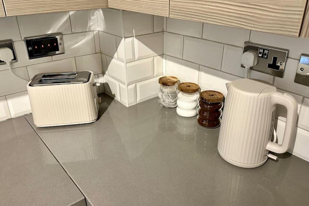 Apartment Stylish Flat In Gated Community Coventry